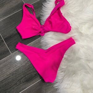 Frankie’s Bikinis Set